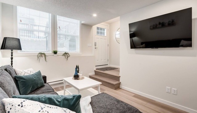 "Riverbend" one bed sleeps 4 in Cranston