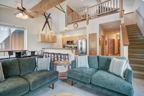 Riverfront Mountain Escape near 6 Ski Resorts! in Silverthorne