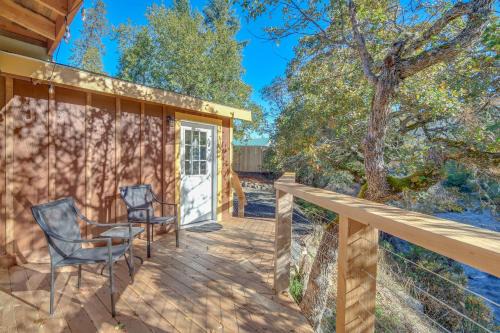 Riverfront Relaxation: Secluded Jacksonville Home in Jacksonville