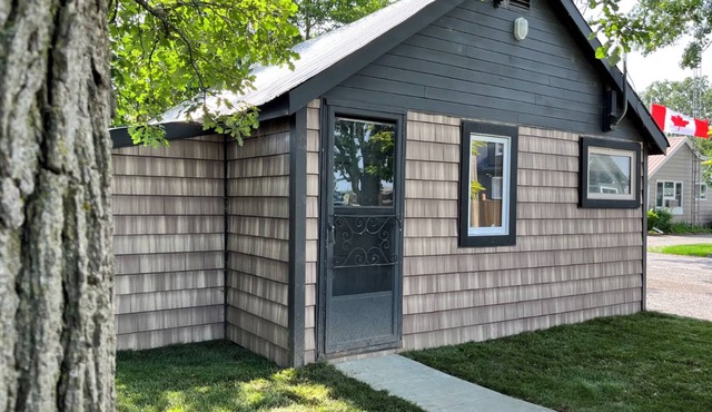 Riverside Area Cabin 7 Fully Renovated Fishing Cabin