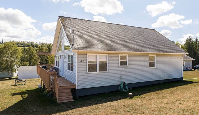 Riverside Summer Retreat on PEI with Hot Tub, Deck, Kayaks & Pet-Friendly Stay