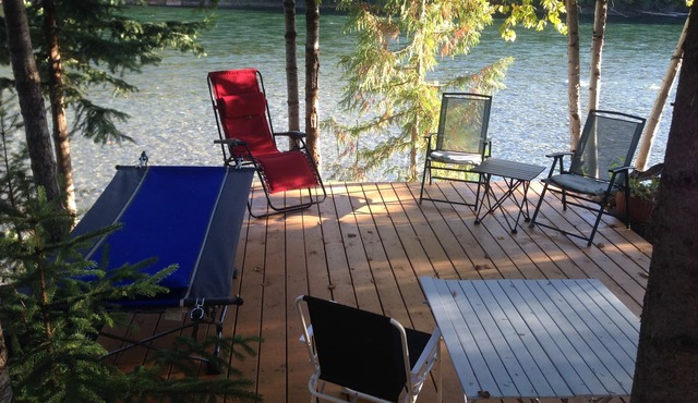Riverside Guest House overlooking the Clearwater RIver draining Wells Gray Park