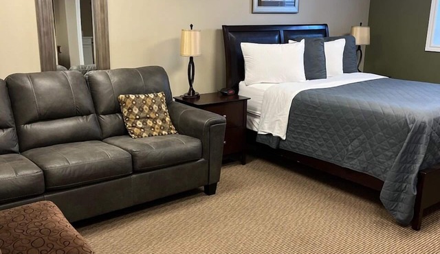 Riverview Suites