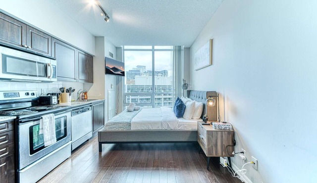 RivetStays | The Neptune Executive Suite – Modern Studio
