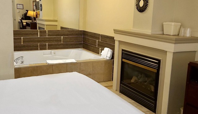 Riviera Inn and Suites 1000 Islands