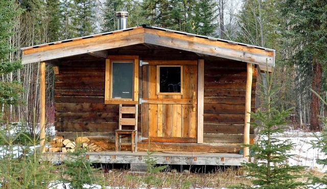 Rural Off-Grid Cabin Rental in the Heart of Yukon Territory, Canada