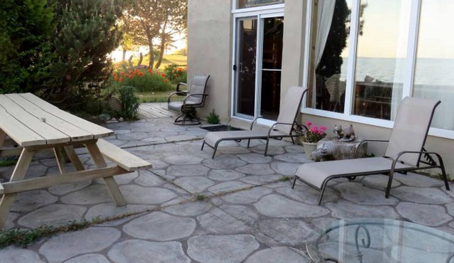 Rustic Lakefront Cottage Rental near Belleville, Ontario