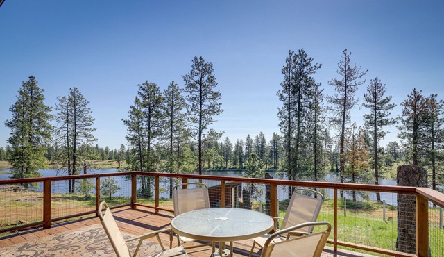 Rustic Medical Lake Home w/ Private Dock & Deck! in Medical Lake