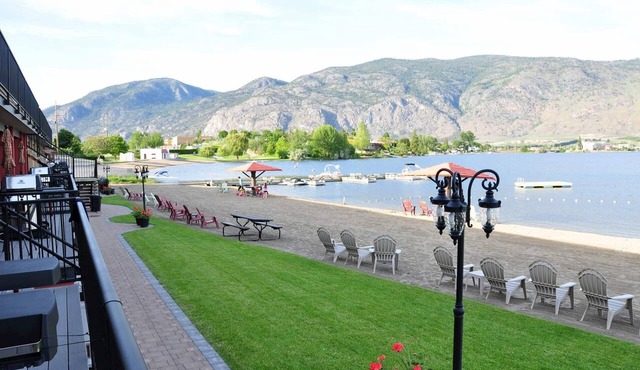 Safari Beach Resort