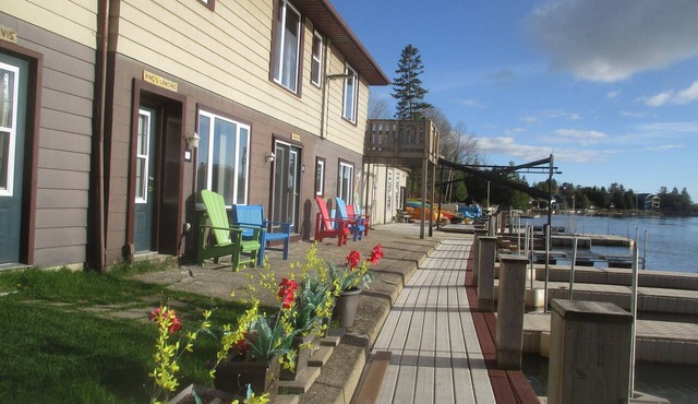 Sauble River Marina & Lodge Resort