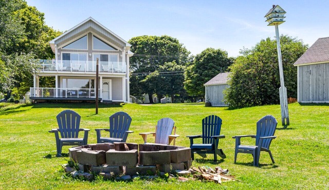 Sea La Vie- Ocean View Vacation Home