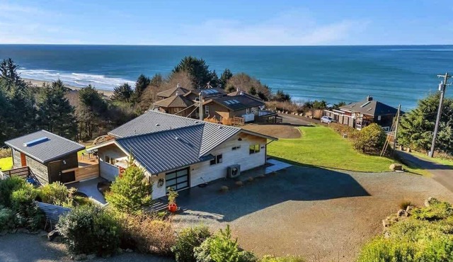 Sea to Sky Retreat by Manzanita Beach Getaway: Ocean Views, 3BR Hilltop Home in Nehalem