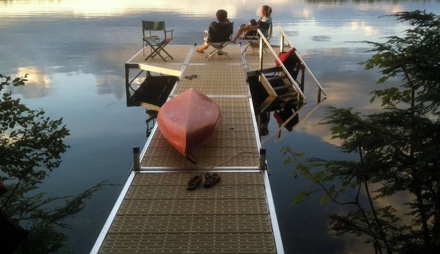 Secluded 3-Bedroom Cabin on Echo Lake in Readfield