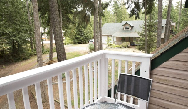 Self Contained, Comfortable Carriage House