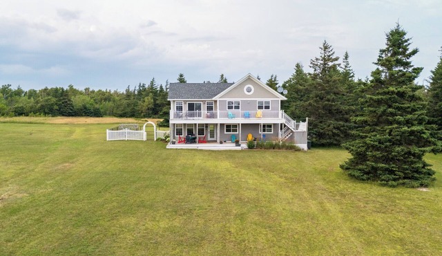Serene Malpeque Bay Cottage with Deck Views, Beach Access & Modern Comfort