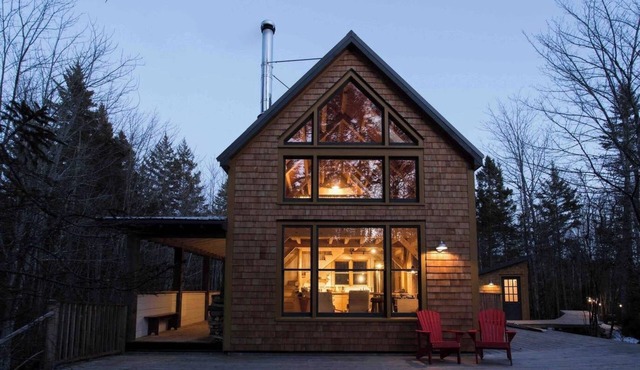 Shackup Cabin— Wood Fired Hot Tub & River in west dubline