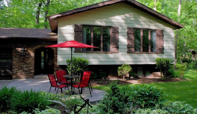 Shady Oaks Cottage, Southcott Pines: Totally Renovated!