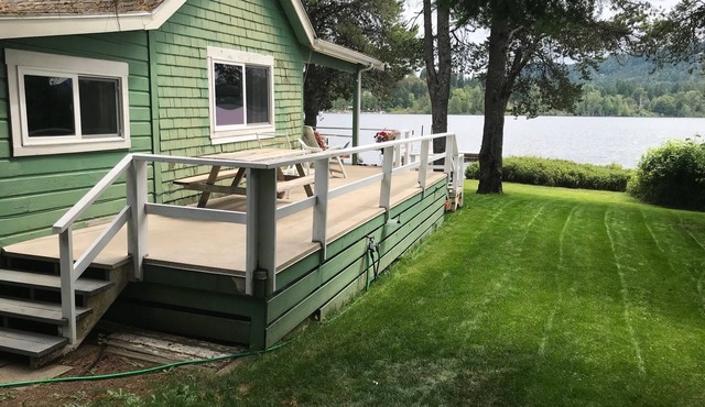 Shawnigan Lake Vacation Rental Cottage