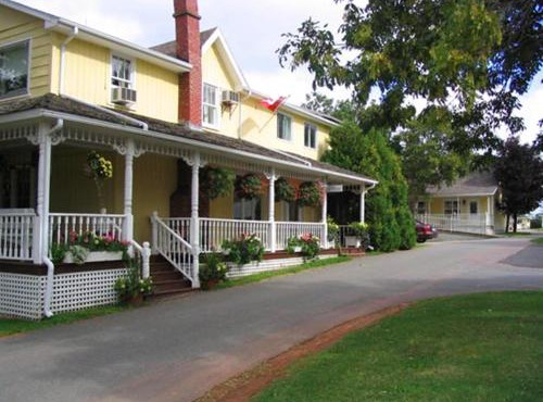 Shining Waters Country Inn