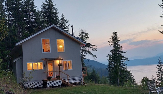 Shuswap Lake Cabin Retreat