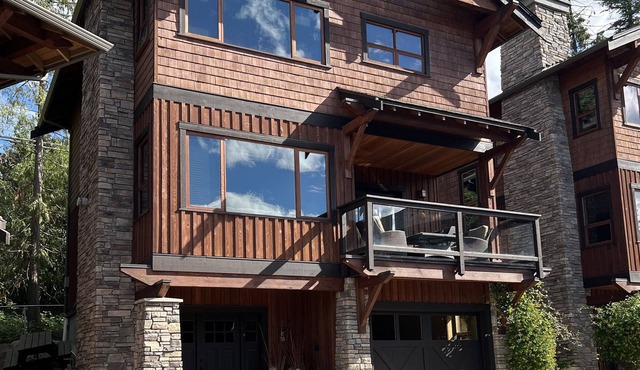SHUSWAP LAKE | CARMEL BEACH RESORT