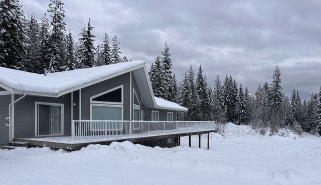 Shuswap Lodge at Crowfoot Mountain