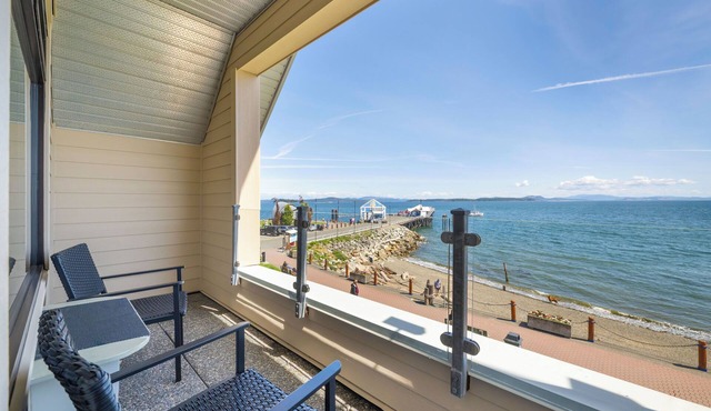 Sidney Waterfront Inn & Suites