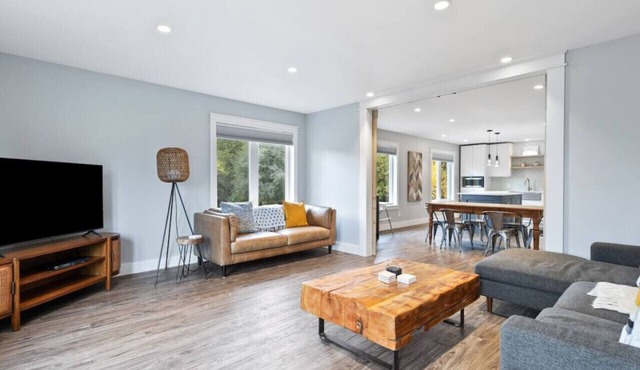 Skipping Rock Loft: Play, Relax & Recharge