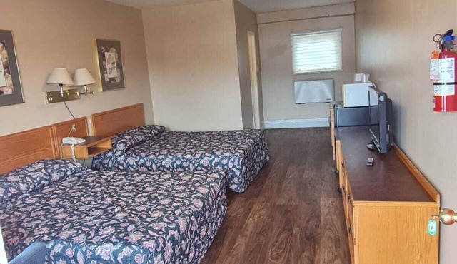 Skyways Motel Muskoka Gravenhurst ON 11