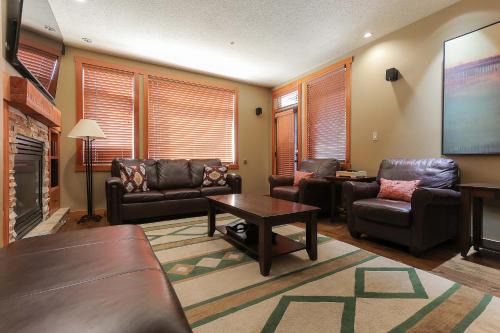 Slalom Creek 2 Bedroom & Den