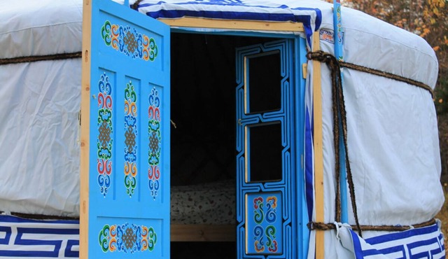 Small sky blue yurt