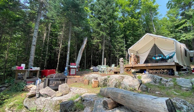 Sound of Silence off-grid Glamping in Muskoka