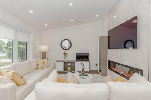 South Oakville Bliss Haven Monthly Stays only