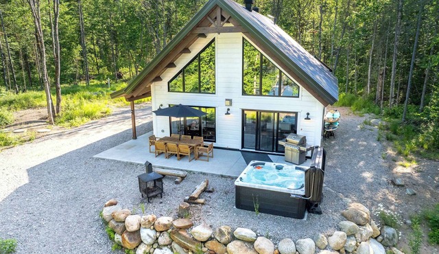 Spa, Steam room and Lake | Le Stuga