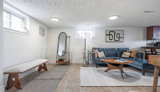 Spacious 2BR Bsmt Apt w/Free Parking