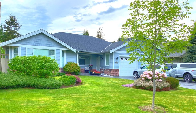 Spacious 3 bedroom Rancher in beautiful South Surrey, BC, Canada