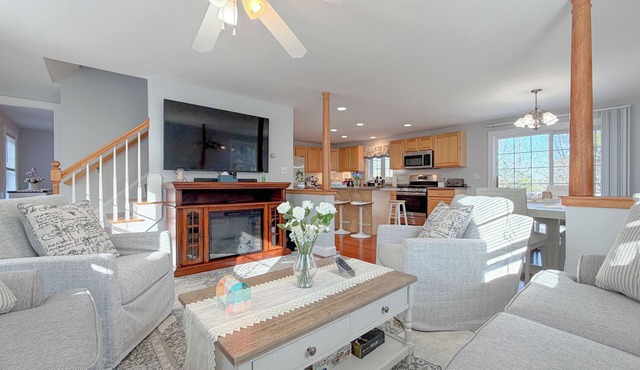 Spacious 4BR Portland Retreat 4 King Beds + BBQ