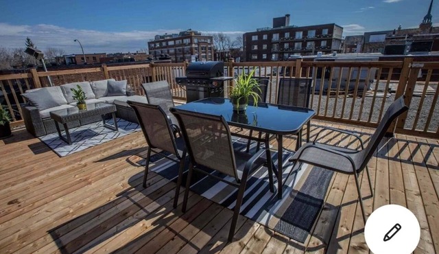 Spacious 4BRs/2Baths with private parking and patio!