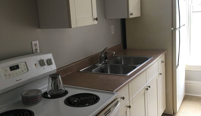 Spacious apartment: close to everything Brockville has to offer!n