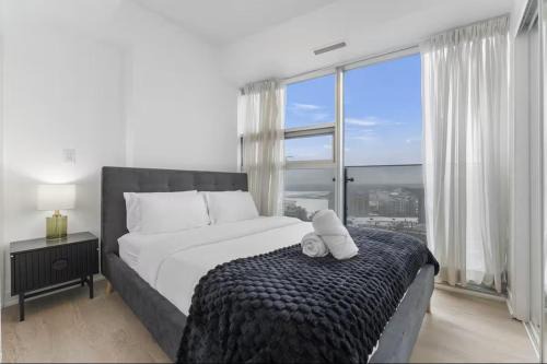 Spacious Downtown 3BR Walk to Union Station