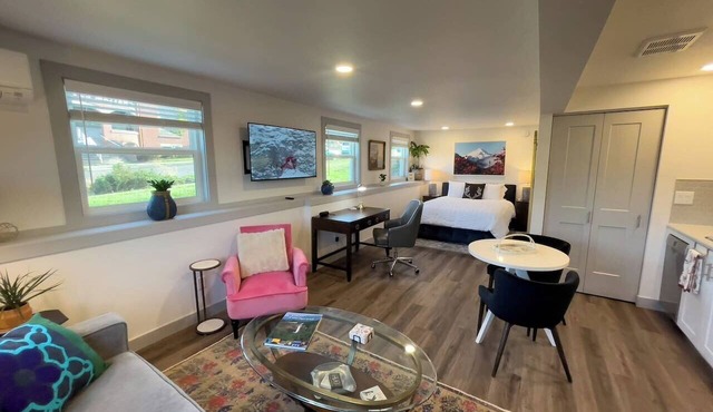 Spacious Downtown Studio | A+ Location | Near WWU in Bellingham