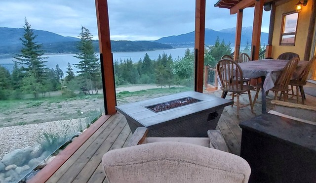 Spectacular Home on Estate w/view of Shushwap lake. Access to private beach.