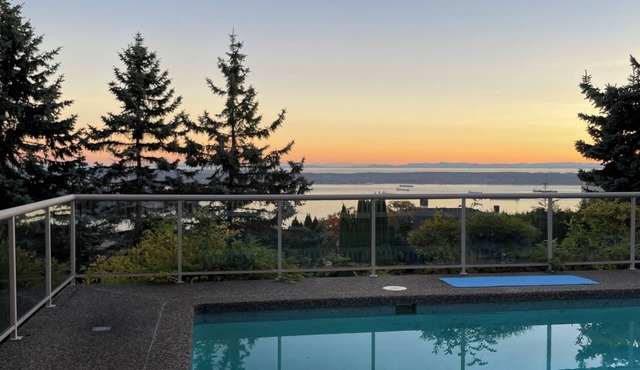 Spectacular Oceanview Home with Private Pool !