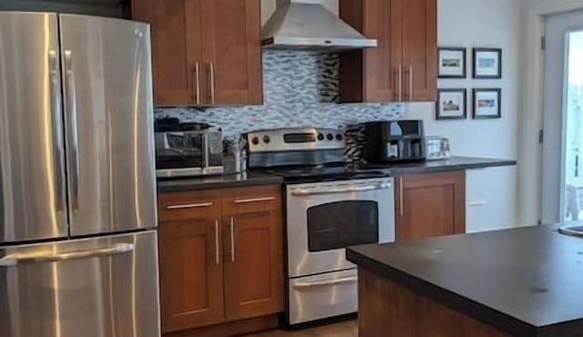 Springhouse Oasis Ocean View 2 Bed/2.5 Bath in Lewisporte