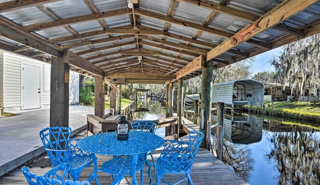 St Johns River Canal Home w/Grill! in Crescent City