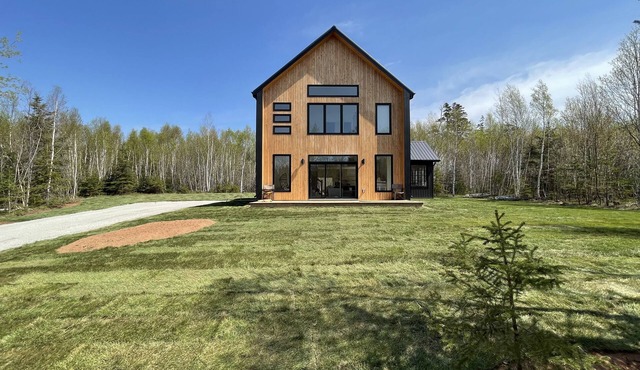 Stanhope Haven - new 4 bedroom Scandinavian Retreat