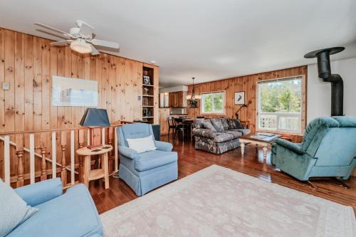 Stonehenge Tobermory - Rustic Retreat