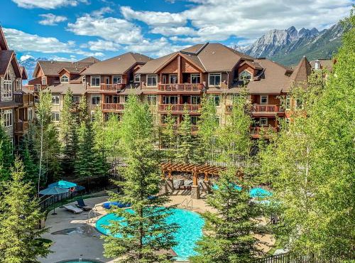 Stoneridge Mountain Resort managed by Little Sister Getaways