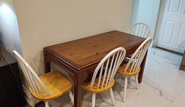 Studio apartment 3mins from Carrying Place Golf Club & The Manor. Off HW 400