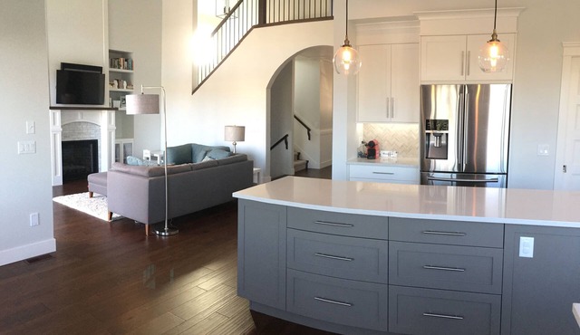 Stunning 3-BD Home In Beautiful Mountain Neighbourhood (License #83588)